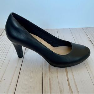 Clarks Adriel Viola Pump